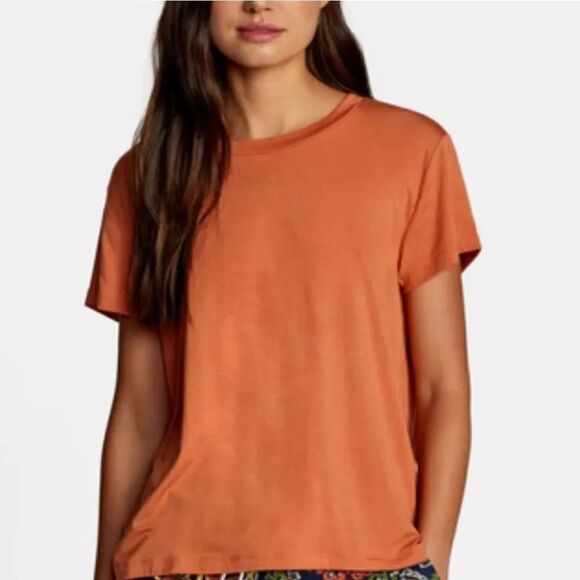 Old Navy Tops - OLD NAVY SHORT SLEEVE WOMEN'S T-SHIRT